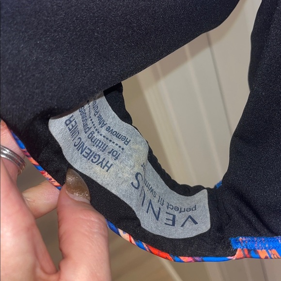 Venus NWOT blue swimsuit abstract adjustable straps removable padding - Picture 2 of 10